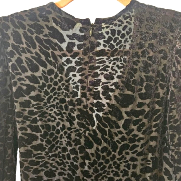 NWT - Calvin Klein - Black Burnout Animal Print Velvet Wrap Dress - Size 4 - Picture 8 of 9